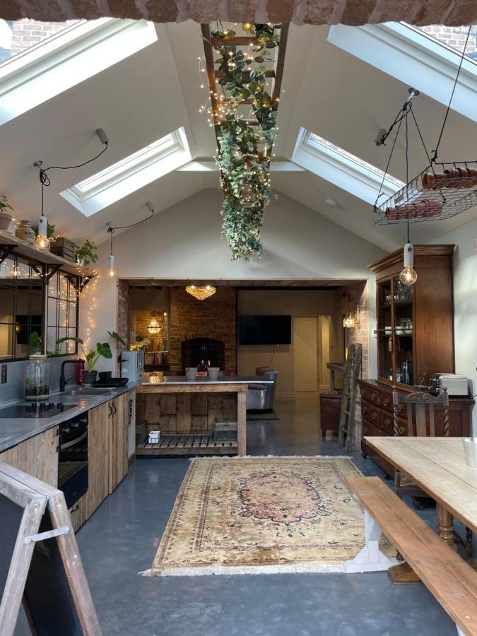 The Walled Garden At Cheshire Boutique Bathhouse Нантвич Экстерьер фото