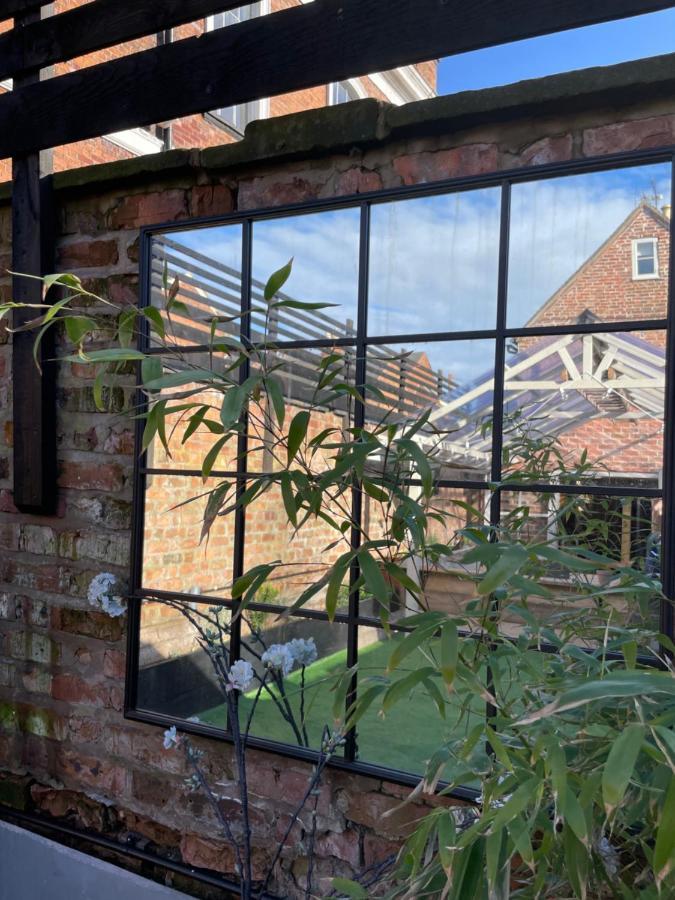 The Walled Garden At Cheshire Boutique Bathhouse Нантвич Экстерьер фото
