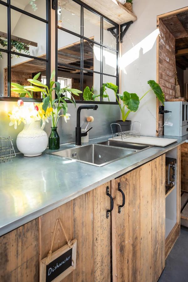 The Walled Garden At Cheshire Boutique Bathhouse Нантвич Экстерьер фото